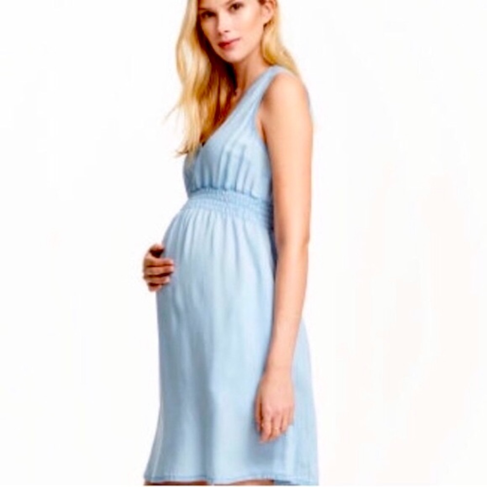 5/$25 Maternity H&M Chambray V Neck Dress - light soft blue denim